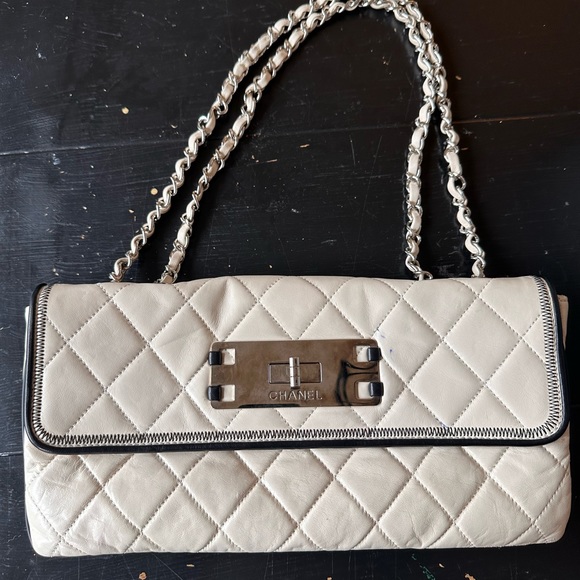 Authentic Vintage Chanel Bag - Picture 1 of 7